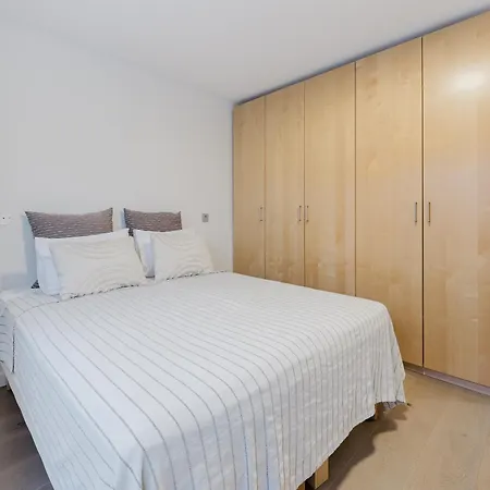 Apartment Lovely & Spacious *