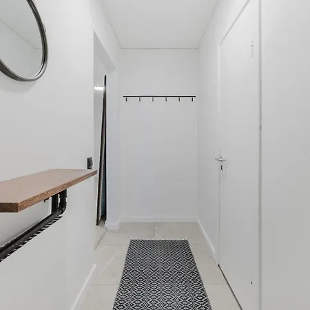 Lovely & Spacious * Reykjavik