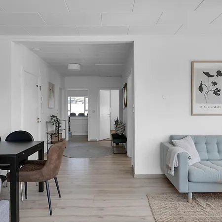 Lovely & Spacious Apartment