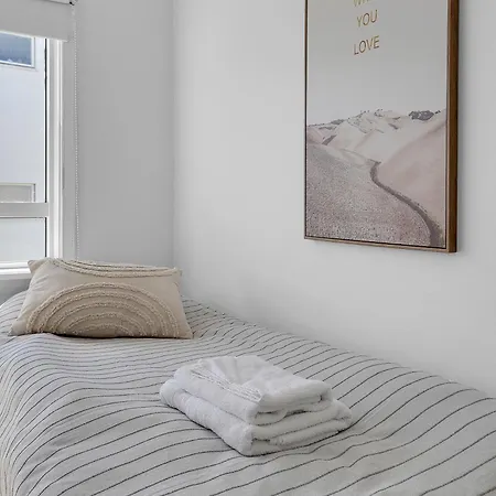 Lovely & Spacious * Reykjavik