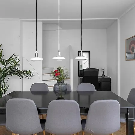 Lovely & Spacious Apartment